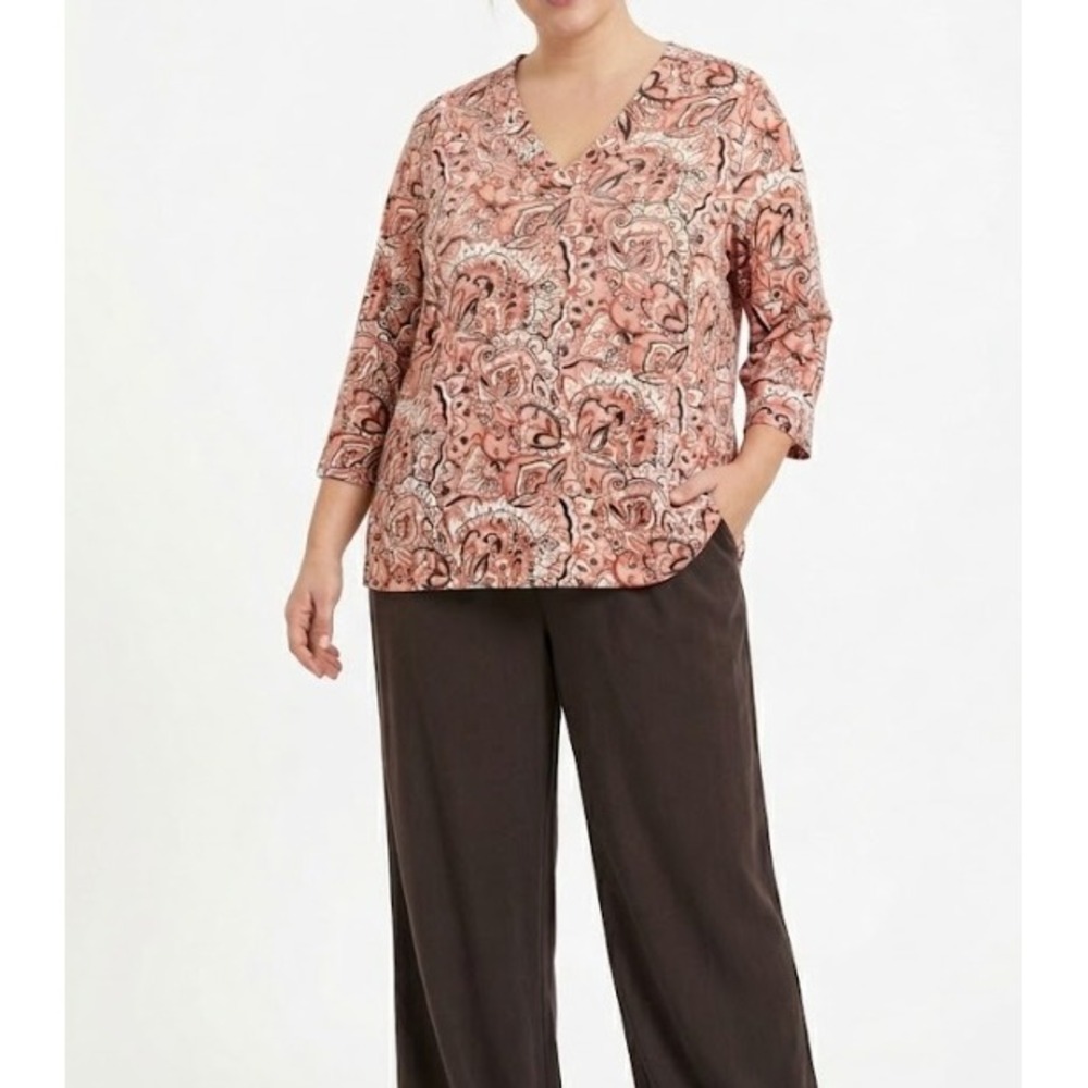 Chico's V-Neck Top Size 3 XL Pink Paisley Pima Cotton 3/4 Sleeve Stretch Knit
